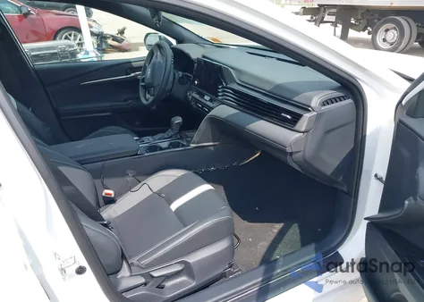 2025 Toyota Camry Se from USA, damaged, VIN 4T1DBADK6SU500393